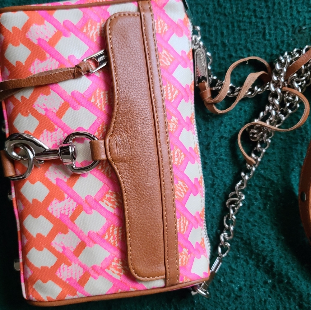 Purses - Picture 10 of 15